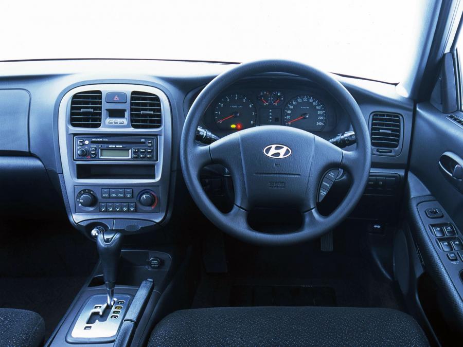  Hyundai Sonata 2002 года  (AU) (фото 6 из 16)